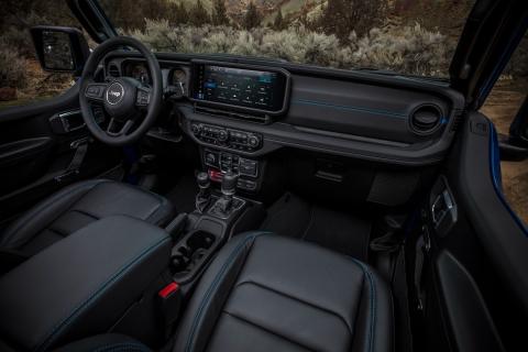jeep renova o wrangler que chega com imagem melhorada e mais tecnologia
