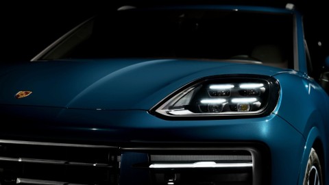 Porsche mostra a face do novo Cayenne antes da estreia
