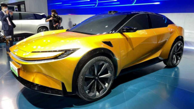 Toyota apresenta duas prévias de SUVs elétricos no Salão de Xangai