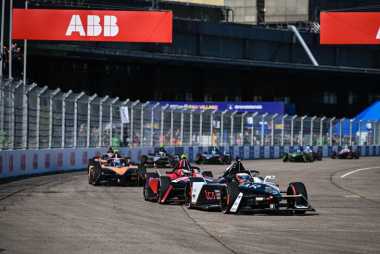 Chefe da Jaguar destaca força de equipes clientes na Fórmula E: “Tornou-se a norma”