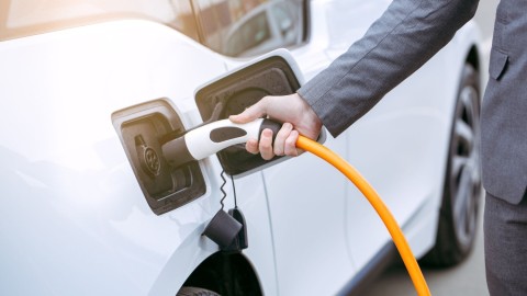 venda de carros elétricos aumentou 55% em 2022