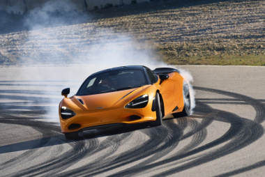 Novo McLaren 750S é mais leve e poderoso