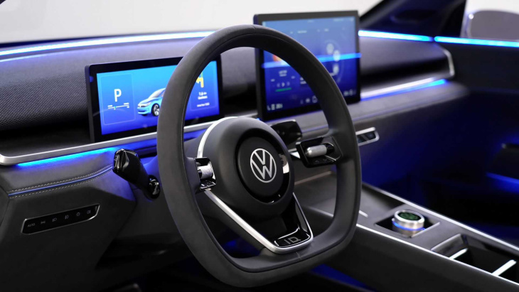 volkswagen quer igualar lucros de carros elétricos e a combustão em 2025