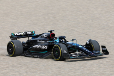 Mercedes vê carro desequilibrado e torce por solução antes da classificação na Espanha