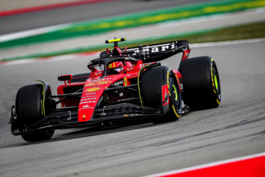 Sainz aponta “falta de ritmo de corrida” da Ferrari e se defende: “Fiz o que pude”