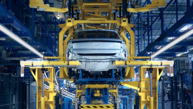 Ford inaugura fábrica carbono-neutro para produção de carros elétricos