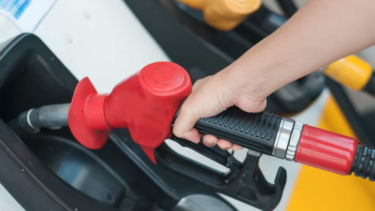 gasolina ficou 1,29% mais barata no fechamento de maio ante abril, mostra iptl
