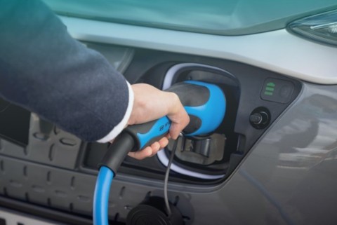 cinco mitos que precisa conhecer sobre as baterias de carros elétricos