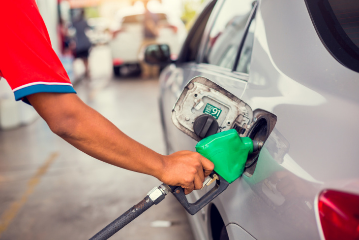 preço da gasolina em julho traz alento para brasileiros
