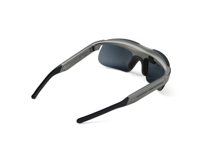 óculos inteligente da bmw reproduz informações da moto na lente