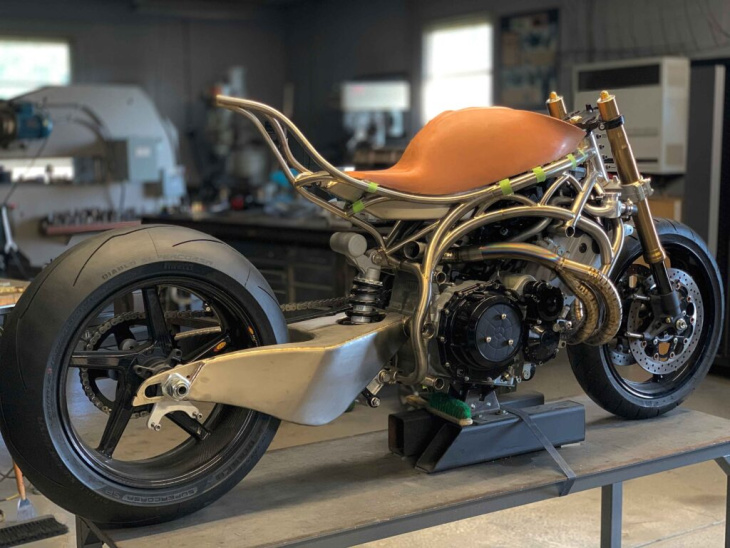 ransom, a primeira moto construída em titânio no mundo