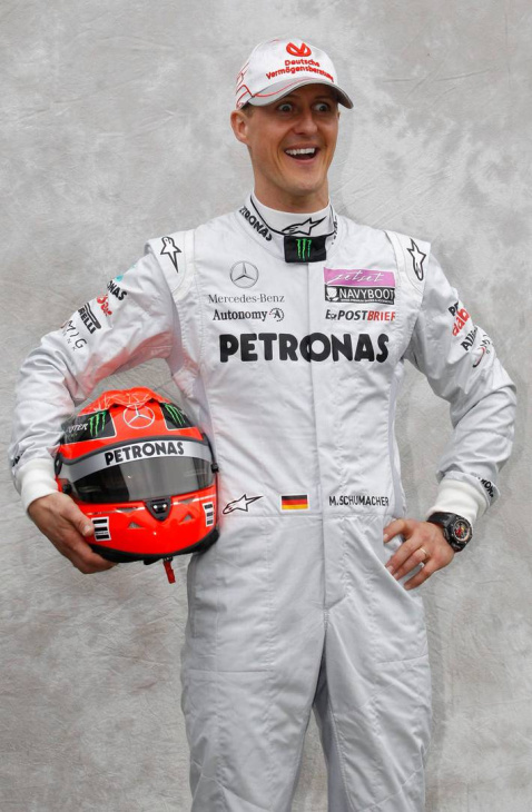 Mick Schumacher pilota Mercedes utilizada por seu pai em festival de automobilismo; veja vídeo
