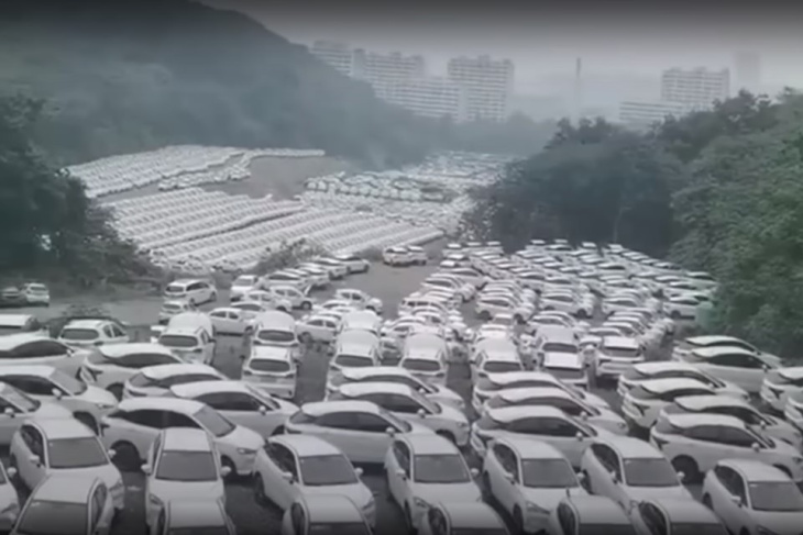 o que está por trás do 'cemitério de carros elétricos' na china?