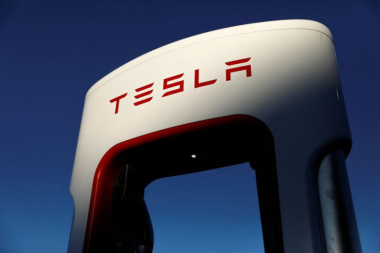 Tesla enfrenta ação coletiva da Califórnia envolvendo autonomia de veículos