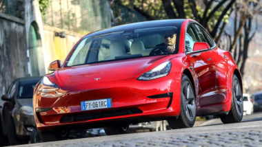 Tesla Model 3 brilha em ranking de confiabilidade de carros elétricos