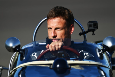 Button acerta com JDC-Miller e guia protótipo da Porsche em Petit Le Mans no IMSA