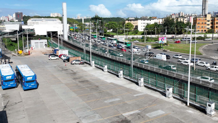 maior terminal público de recarga de ônibus elétricos do brasil é inaugurado
