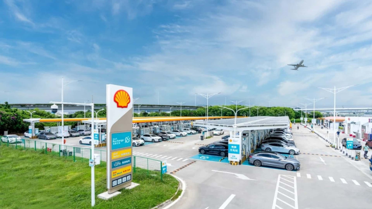 shell e byd inauguram a maior estação de recarga de carros elétricos do mundo