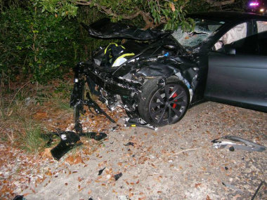 Piloto automático da Tesla matou motorista? Julgamento começa a decidir nesta quinta