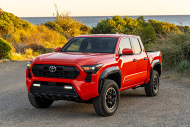Toyota Tacoma 2024 antecipa nova Hilux: preços e detalhes revelados