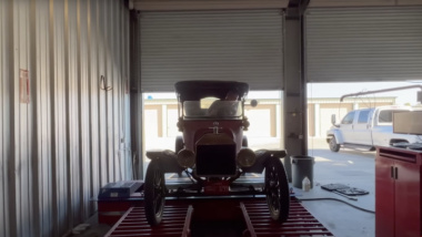 Este Ford Model T tem mais de 100 anos e foi ao banco de potência!