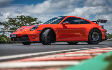 Porsche tem crescimento de vendas em 2023 com 911 e Taycan