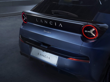 Novo Lancia Ypsilon 2025 elétrico tem autonomia de até 403 km