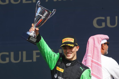 Maloney se torna 1º piloto a varrer etapa de estreia em temporada da Fórmula 2