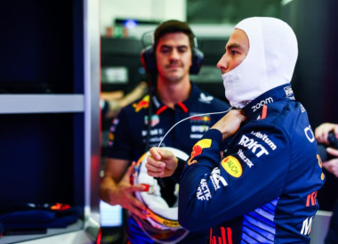 Pérez se espanta e diz que Red Bull esperava que rivais fossem “muito mais fortes”