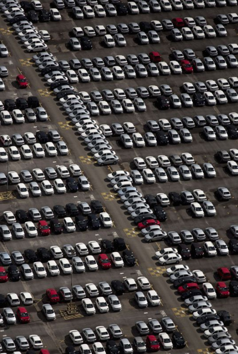 vendas de veículos novos crescem quase 20% no 1º bimestre, diz fenabrave