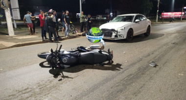 Motorista de Audi é preso após grave acidente com moto na Jorge Teixeira