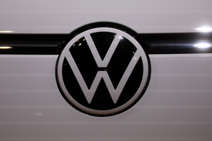 volkswagen e mobileye levarão novas funções de direção automatizada para produção em série