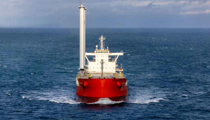 navio movido à vela automatizada economiza 3 toneladas de combustível por dia