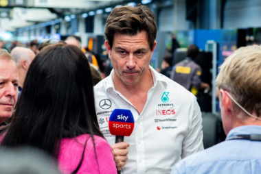 Mercedes admite que “não resolveu nada” após “mudar tudo” no W15: “Perdemos o rumo”