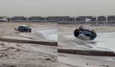 Vídeo viral: motorista faz manobra perigosa com Toyota FJ Cruiser em praia e é ejetado
