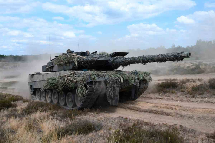 a república tcheca aprova a compra de mais de 72 tanques leopard 2