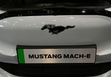 EUA dizem que Ford Mustang usava sistemas de assistência de direção em acidente fatal no Texas