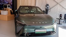 jaguar land rover usará plataforma da chery para carros elétricos e híbridos