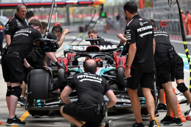 Mercedes mexe em motor de Russell e Aston Martin troca câmbios para GP da China
